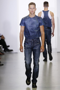 PHOTO © PETER STIGTER FILENAME IS DESIGNER NAME MENSWEAR SPRING/SUMMER 2012