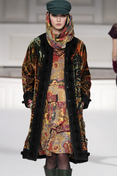 PHOTO © PETER STIGTER FILENAME IS DESIGNER NAME FALL/WINTER 2011