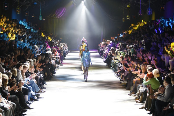 PHOTO © PETER STIGTER FASHION WEEK PARIS WOMEN READY TO WEAR SPRING SUMMER 2009 FILENAME IS DESIGNER NAME