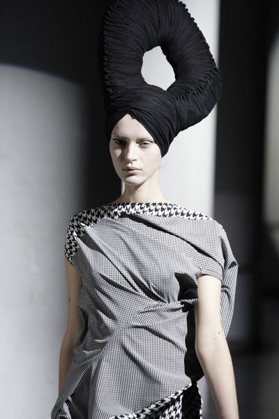 The most Gaga-worthy outfits for SS2010 | Team Peter Stigter, catwalk ...