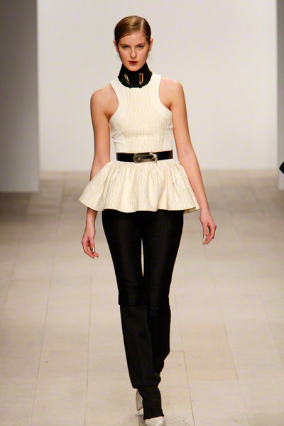 Trend Report Fall/Winter 2012/2013: Hourglass chic | Team Peter Stigter ...