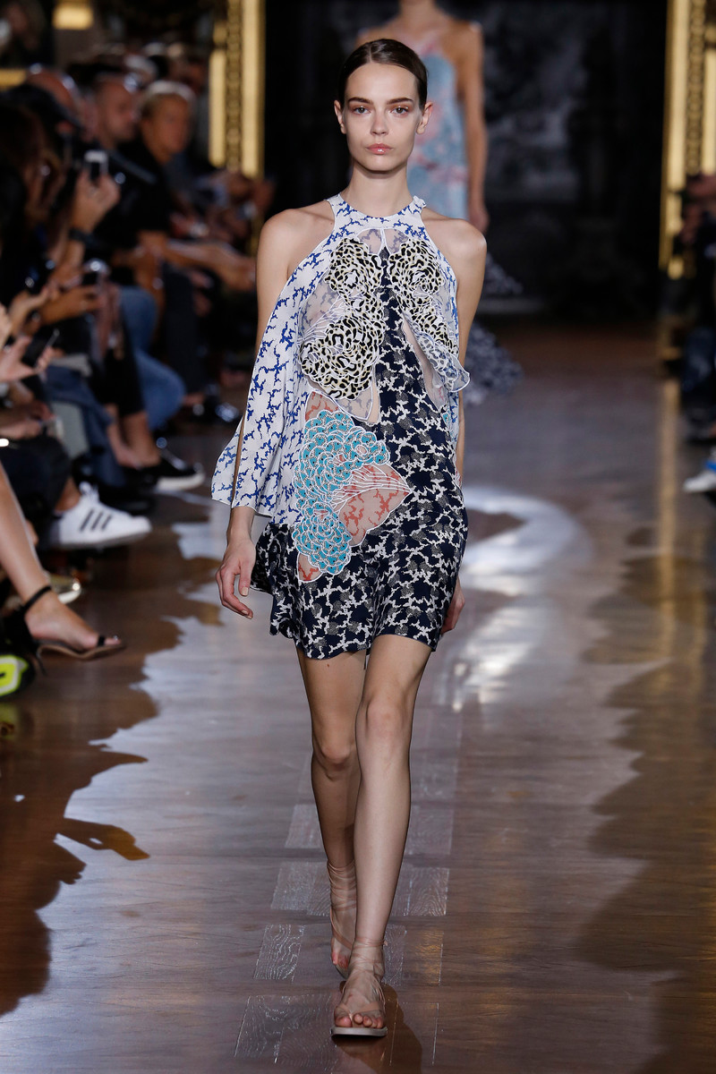 Stella McCartney Catwalk Fashion Show Paris Womenswear SS2015 | Team ...