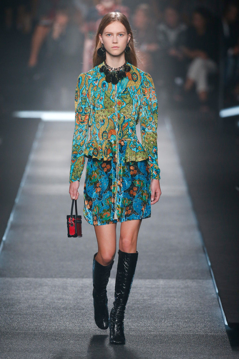 Louis Vuitton Catwalk Fashion Show Paris Womenswear SS2015 | Team Peter ...