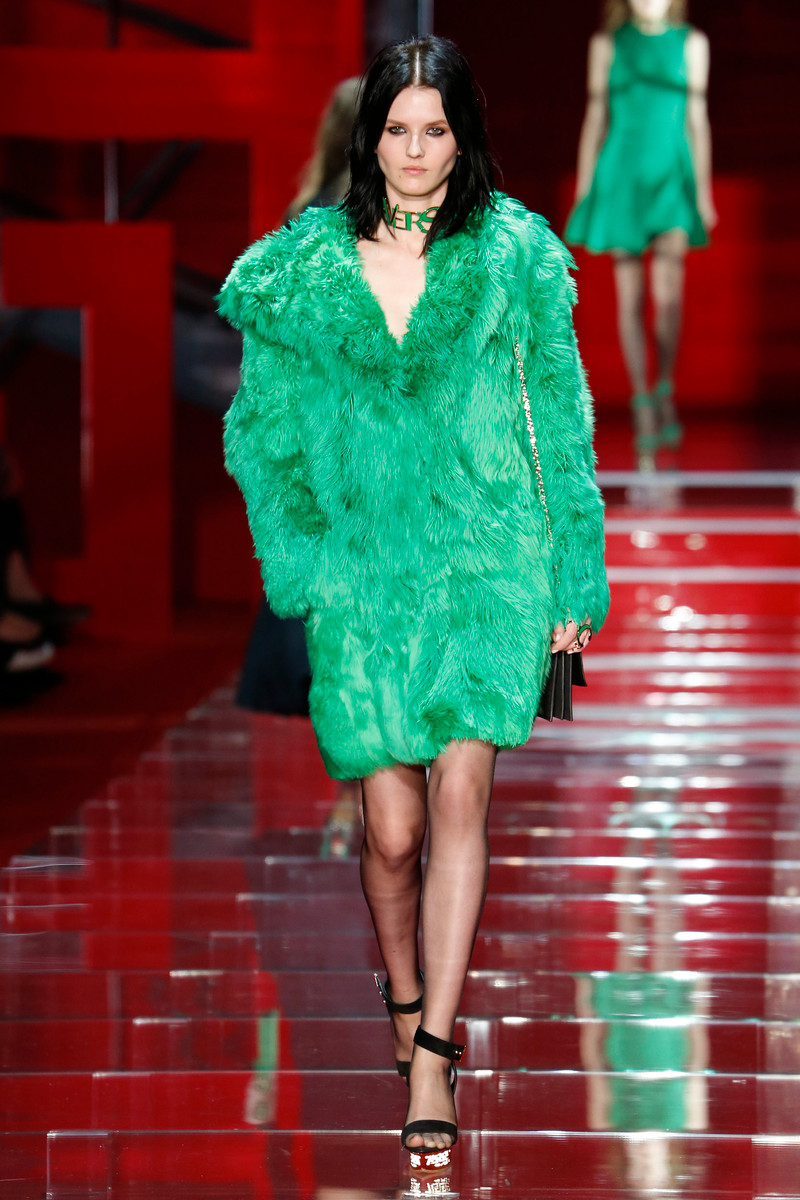 Versace Catwalk Fashion Show Milan FW2015 : Team Peter Stigter, catwalk ...