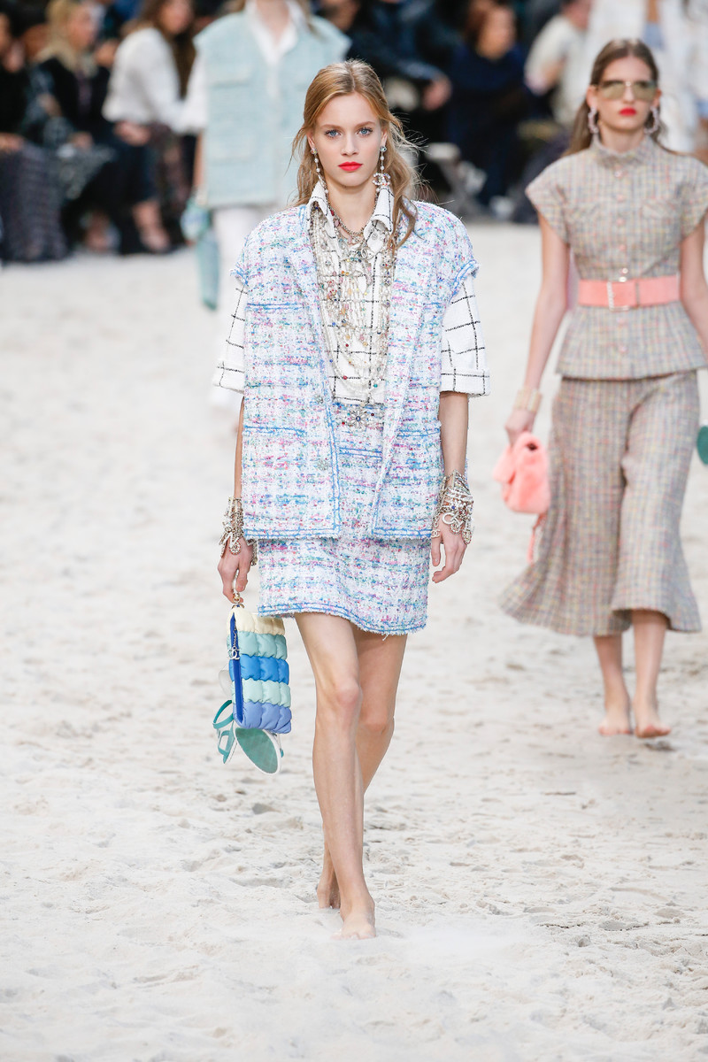 Chanel SS2020 Paris Catwalk Fashion show  Team Peter Stigter, catwalk  show, streetwear and fashion photography