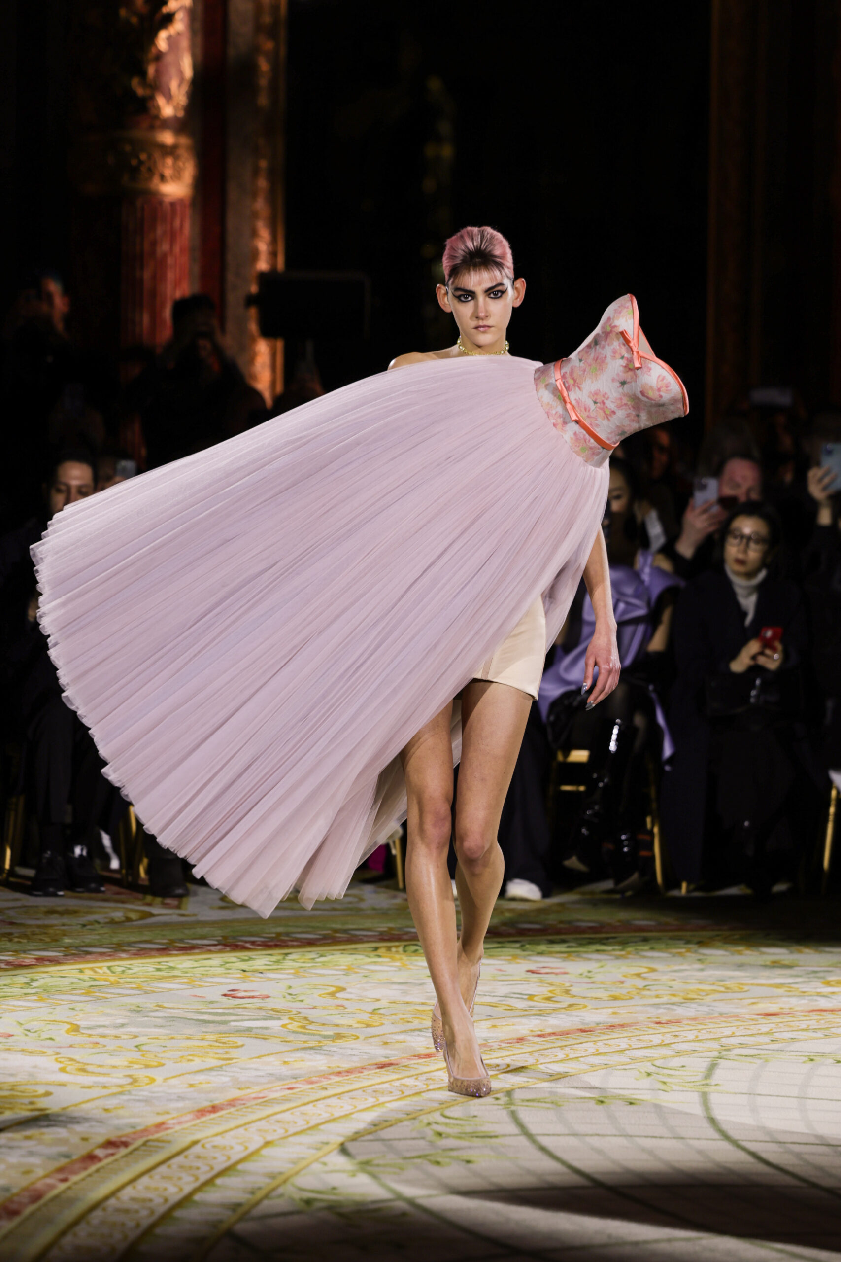 VIKTOR_ROLF_HC_SS23_6259 | Team Peter Stigter, catwalk show, streetwear ...